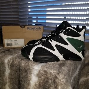 Youth Reebok Kamikaze I Mid basketball shoe